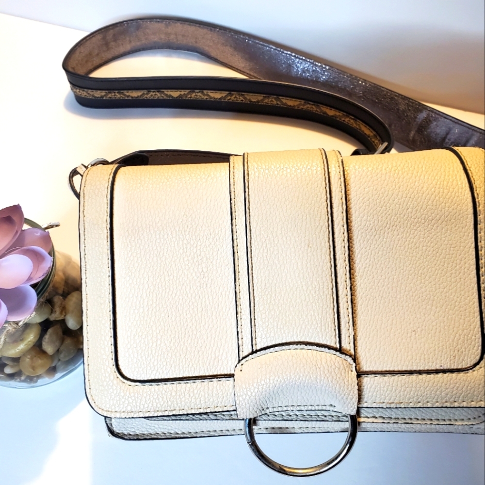 Sammy /Tan cross body bag